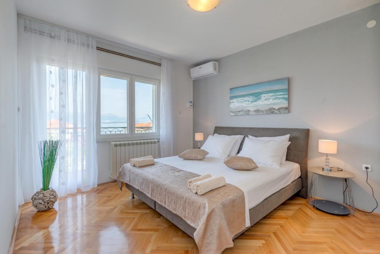 Apartments By The Sea Slatine, Ciovo - 11047 外观 照片