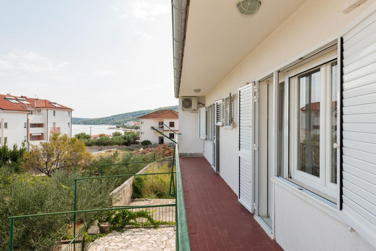 Apartments By The Sea Slatine, Ciovo - 11047 外观 照片