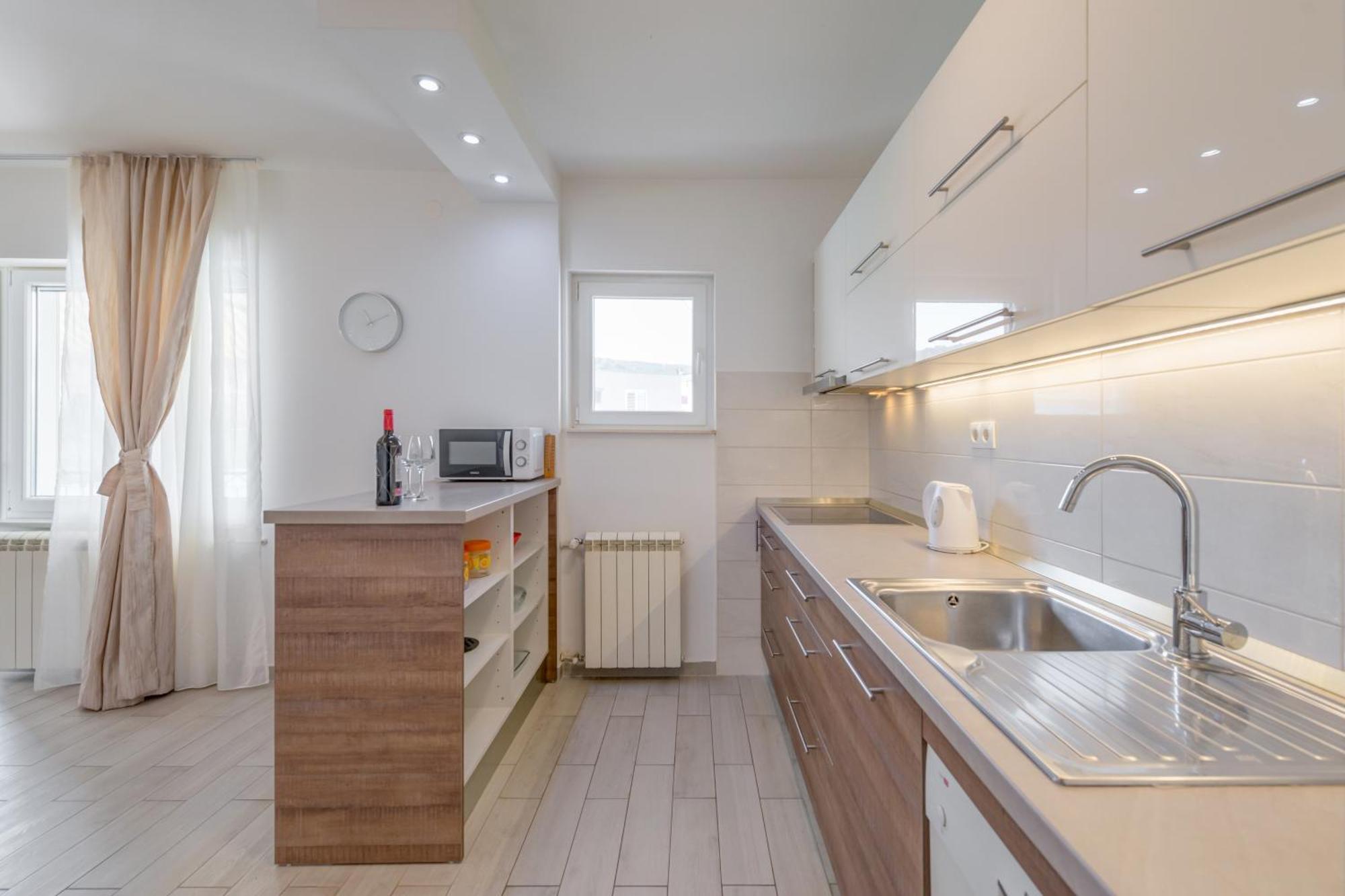 Apartments By The Sea Slatine, Ciovo - 11047 客房 照片