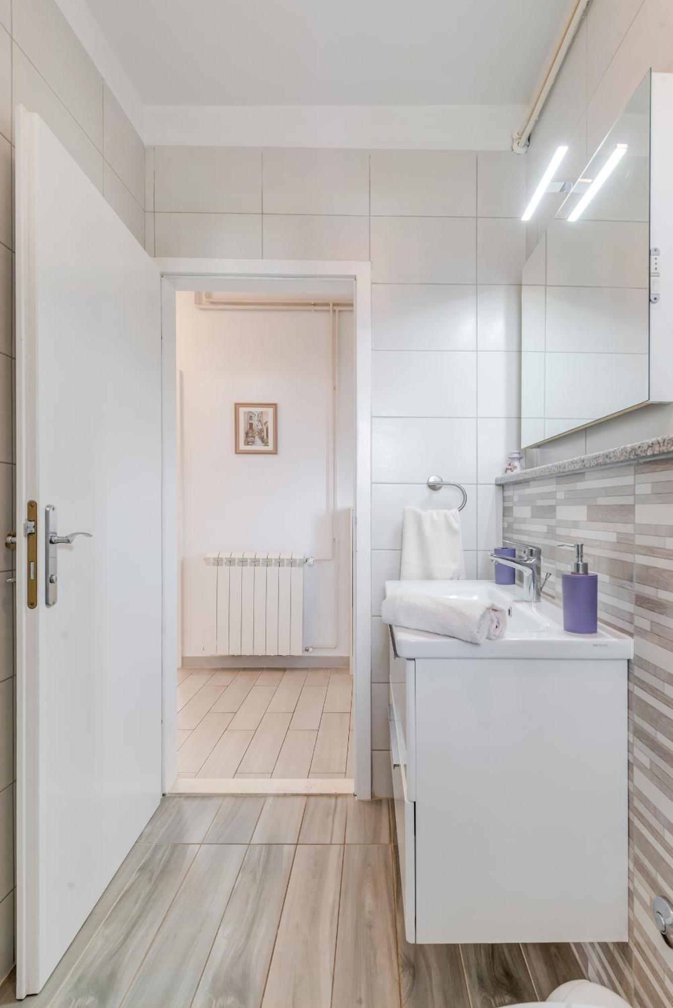 Apartments By The Sea Slatine, Ciovo - 11047 客房 照片